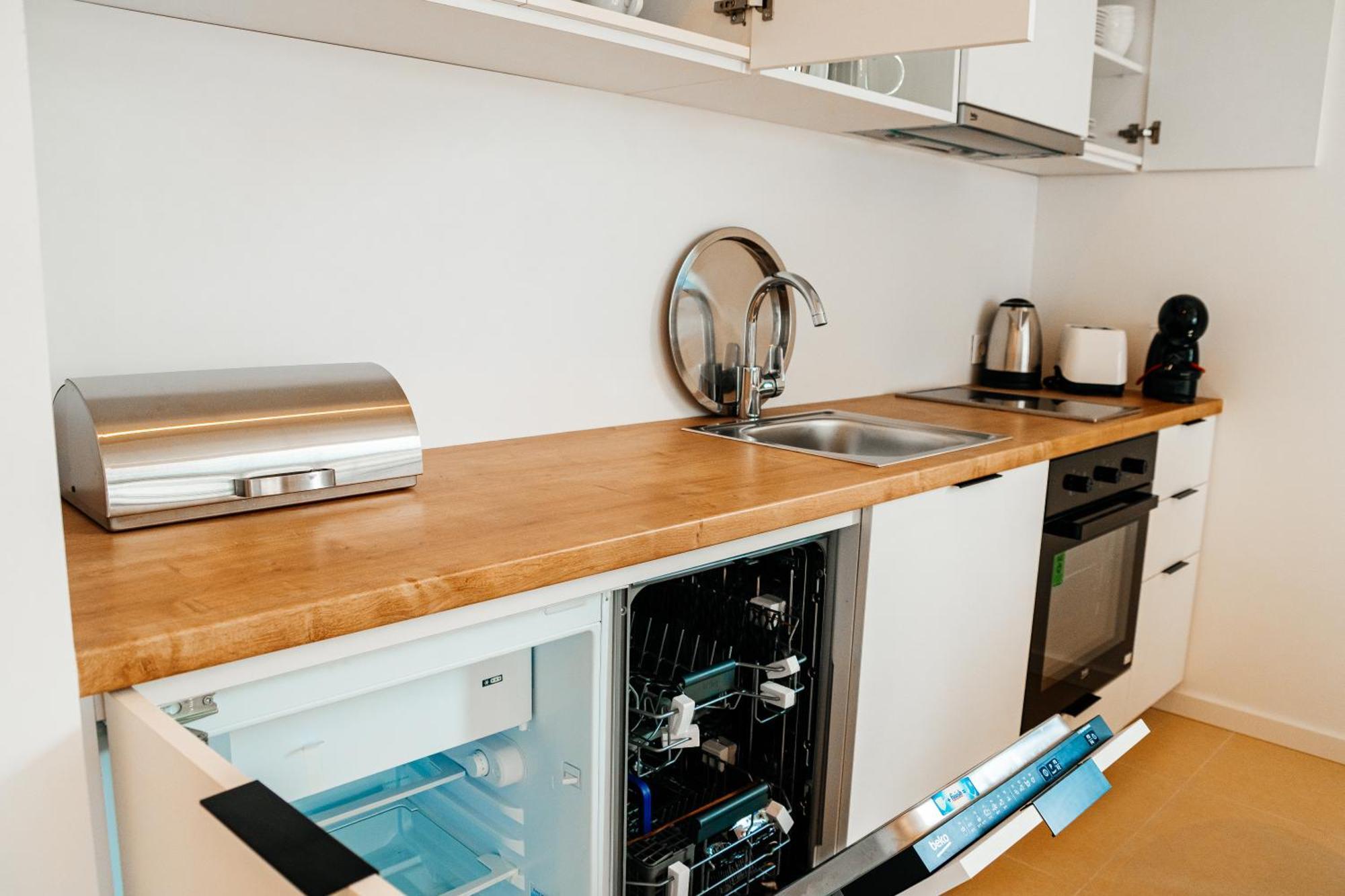 בודווה Sunraf Luxe Apartments מראה חיצוני תמונה